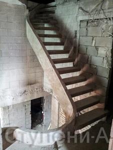 Бетонная лестница в Киеве в Комфорт Таун